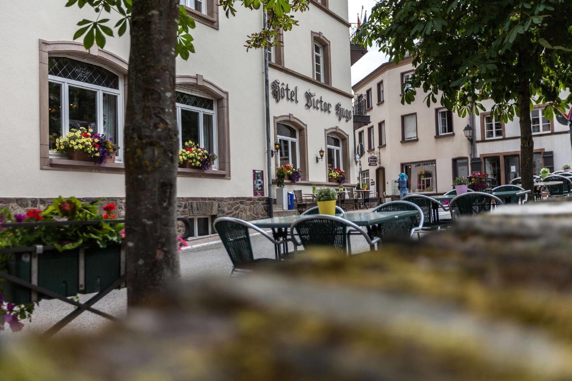 Hotel - Restaurant " Victor Hugo" Vianden Exterior photo